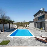 Modern With Private Pool *