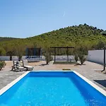 Villa Modern With Private Pool