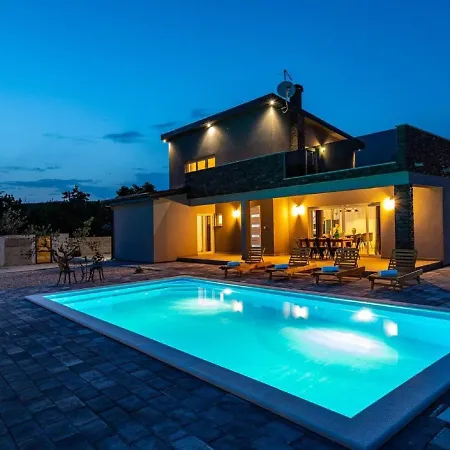Modern With Private Pool Stankovci (Zadar)