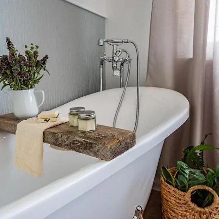 Modern With Private Pool Villa