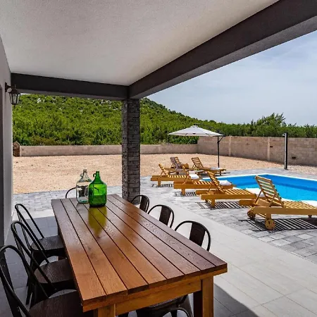 Vila Modern With Private Pool *