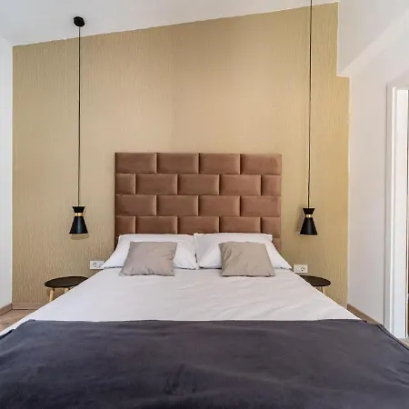 Modern With Private Pool Vila *
