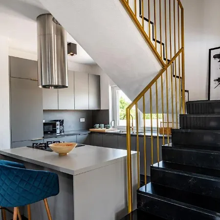 Modern With Private Pool