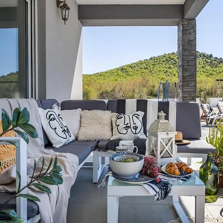 别墅 Modern With Private Pool Stankovci (Zadar)