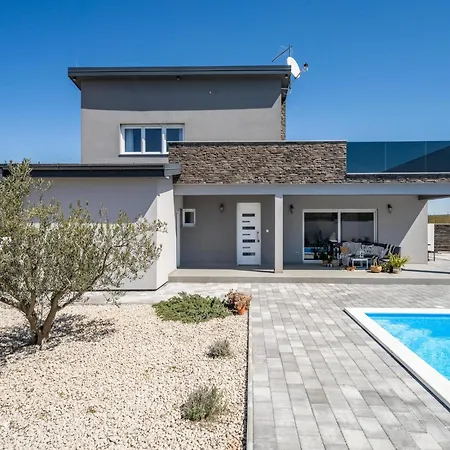 Modern With Private Pool 别墅 *