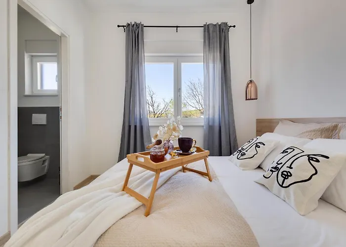 Modern With Private Pool 빌라