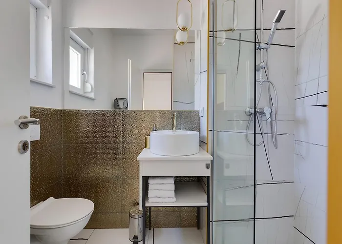 Modern With Private Pool