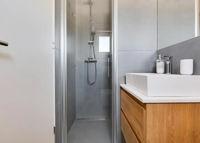 Modern With Private Pool