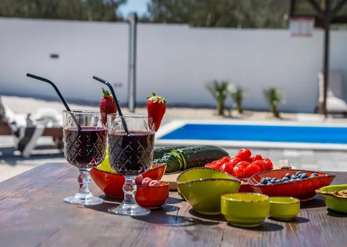 Modern With Private Pool